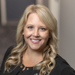 Dental assistant Amanda G